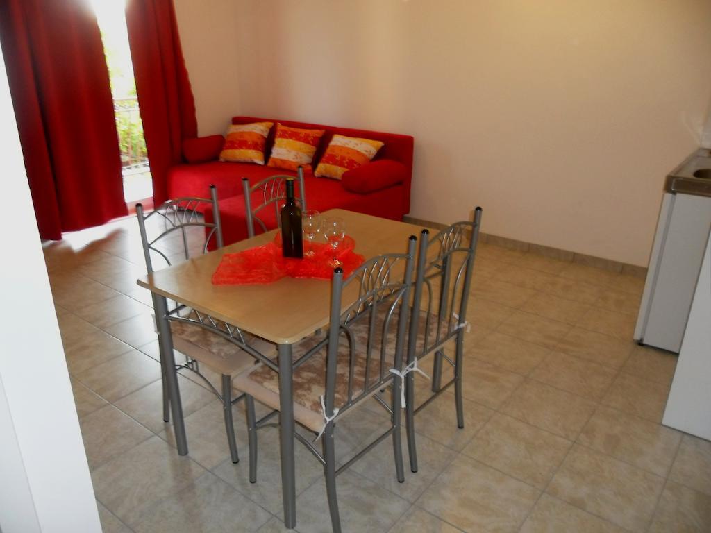 Guesthouse Lucic Orebic Ruang foto