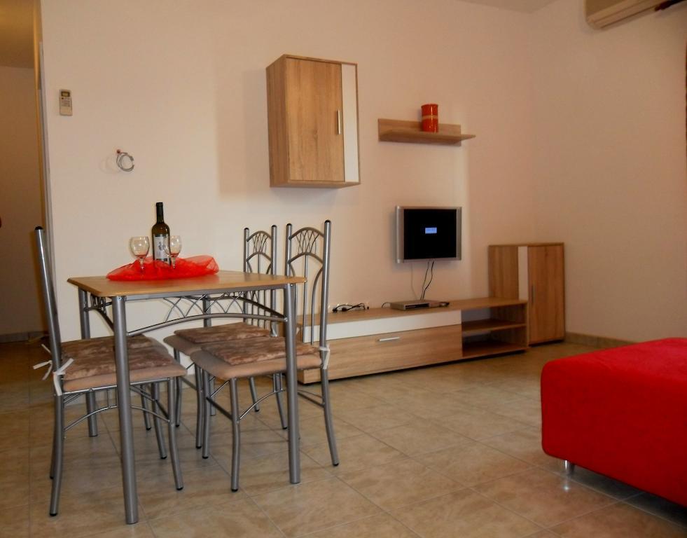 Guesthouse Lucic Orebic Ruang foto