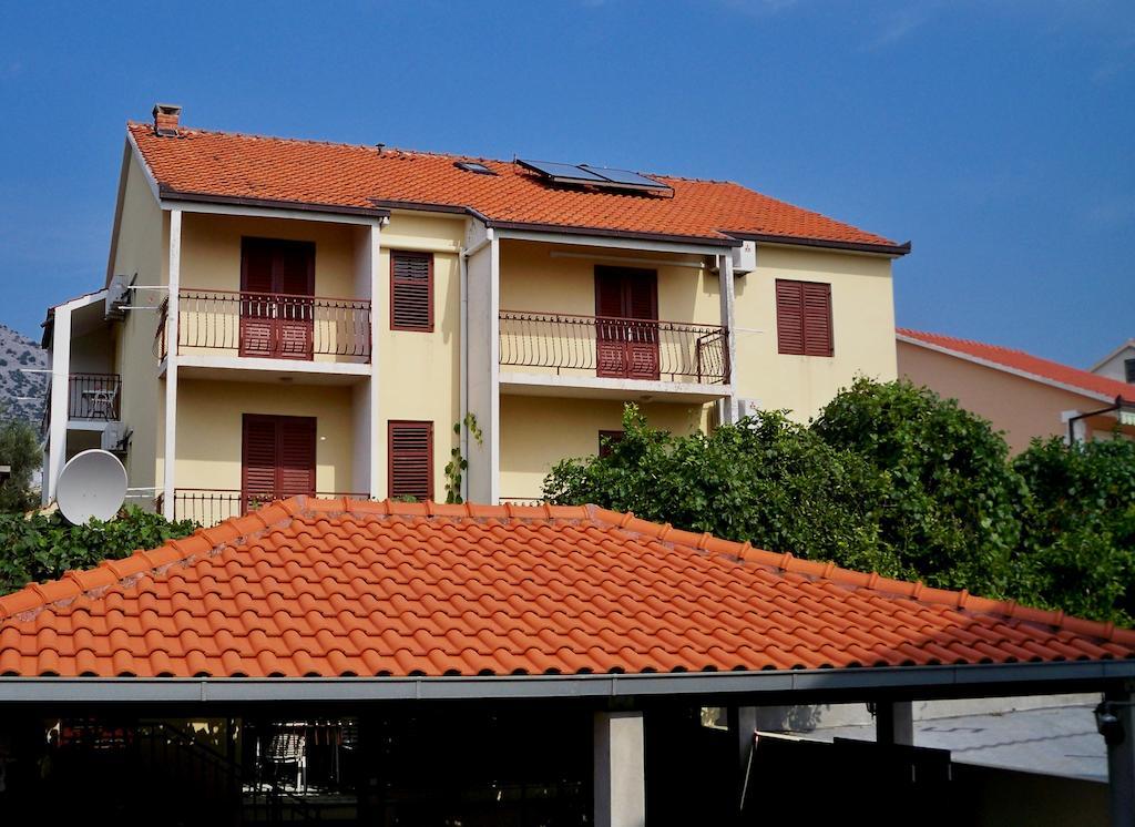 Guesthouse Lucic Orebic Bagian luar foto